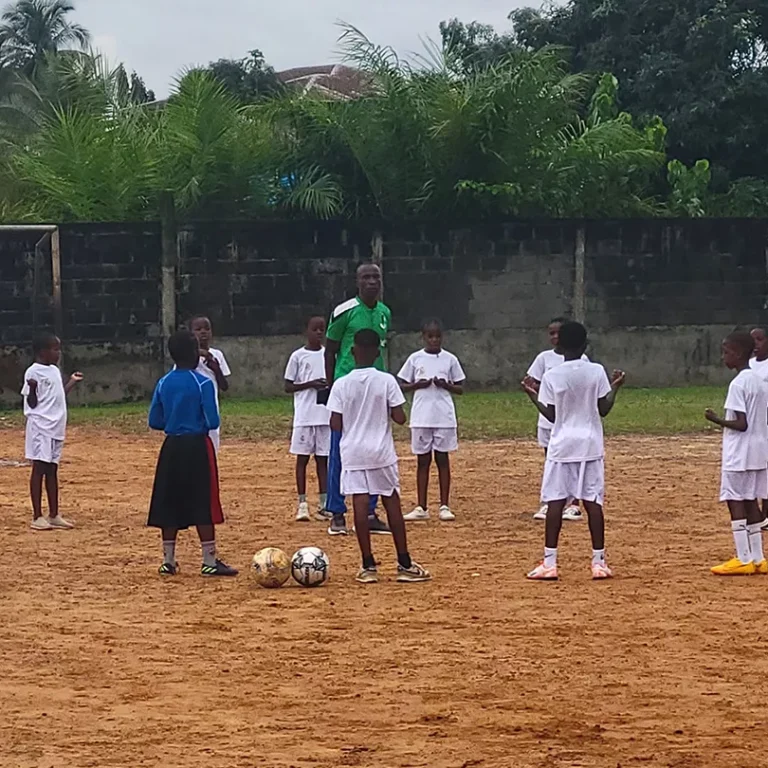 ND ESCUELA FRM GUINEA 1